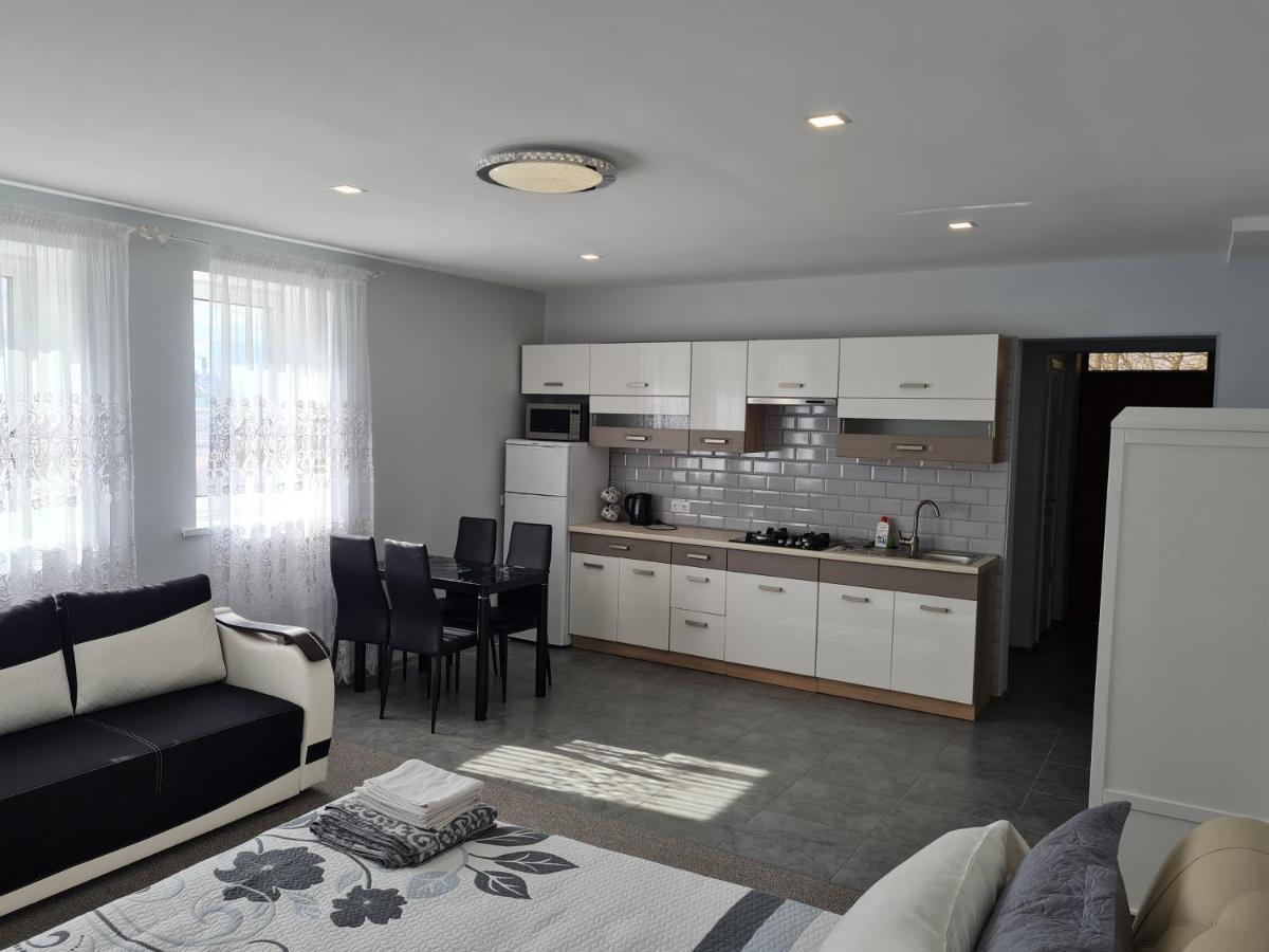 Birutes Apartamentai ไคลเพดา ภายนอก รูปภาพ