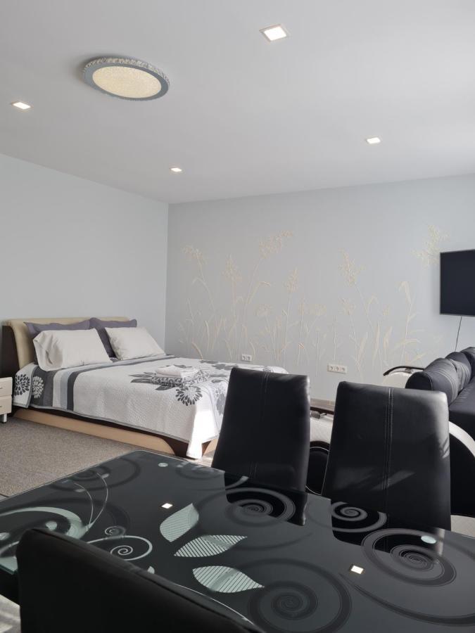 Birutes Apartamentai ไคลเพดา ภายนอก รูปภาพ