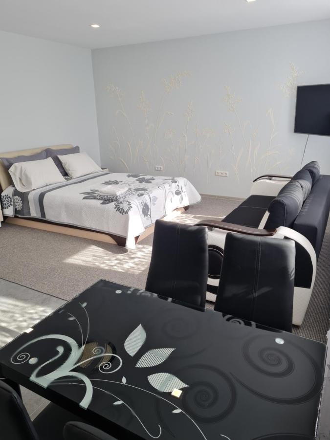 Birutes Apartamentai ไคลเพดา ภายนอก รูปภาพ